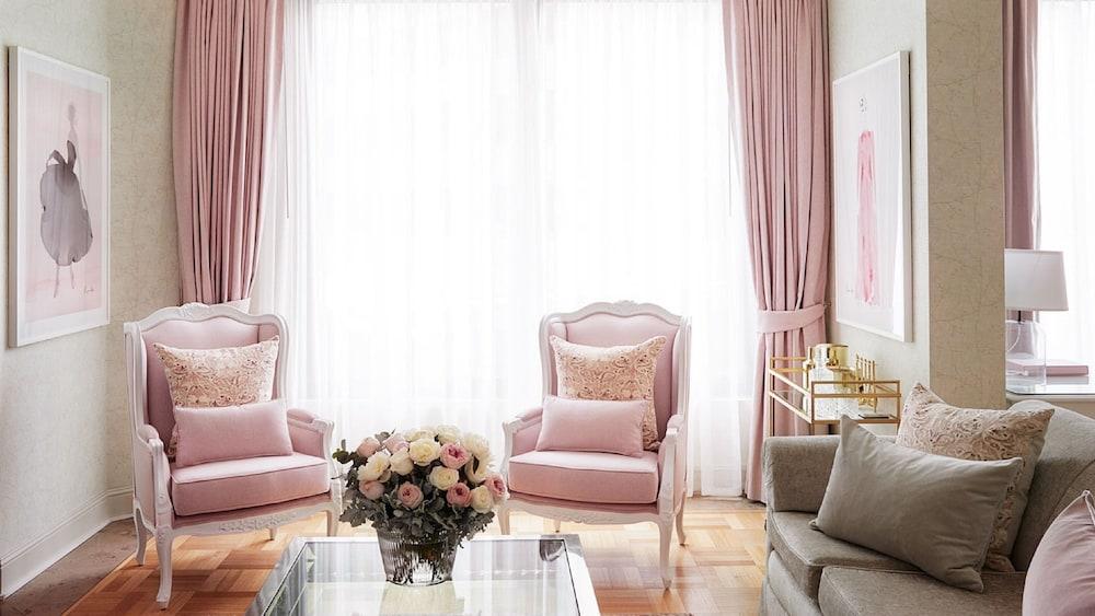 Hotel The Langham Melburne Exterior foto A living room with a pink color scheme