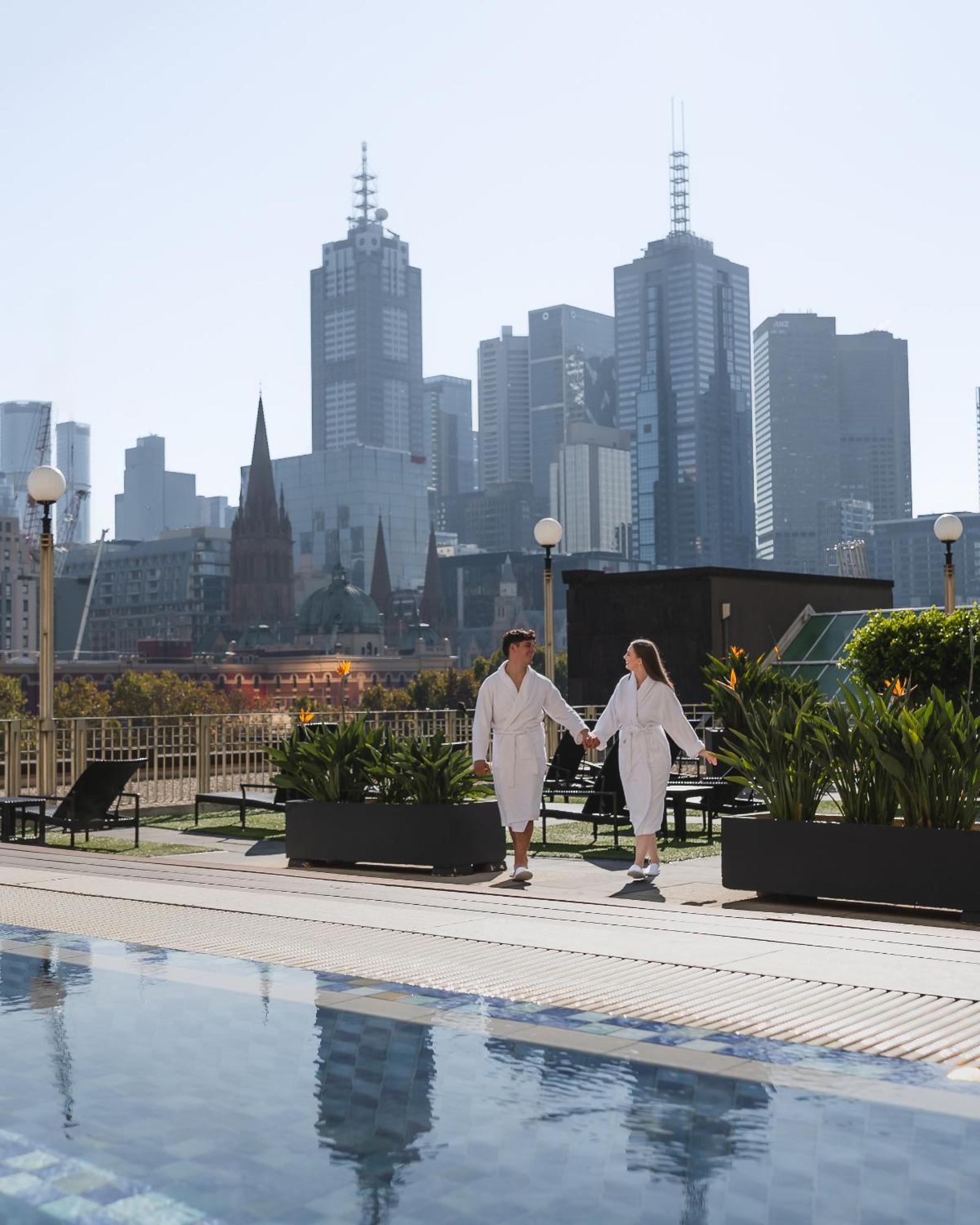 Hotel The Langham Melburne Exterior foto The pool deck at the Westin